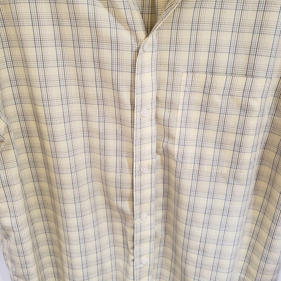 RoundTree & Yorke Large Tall Short Sleeve Yellow  Blue Plaid Button Down Shirt - Picture 7 of 13